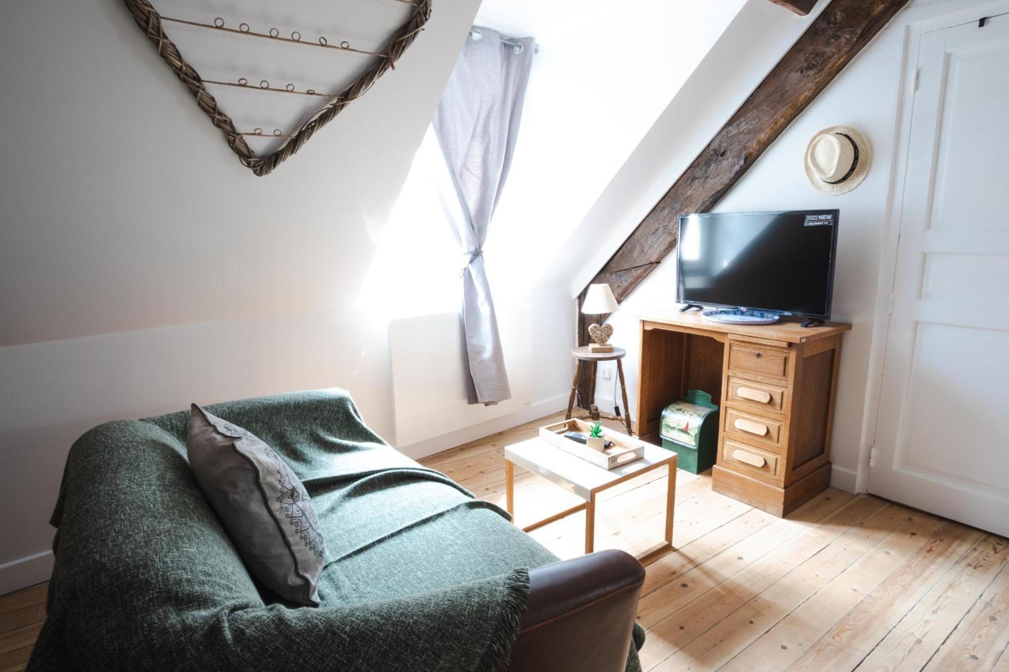 La Villa Au Petit Bonheur Honfleur Bagian luar foto