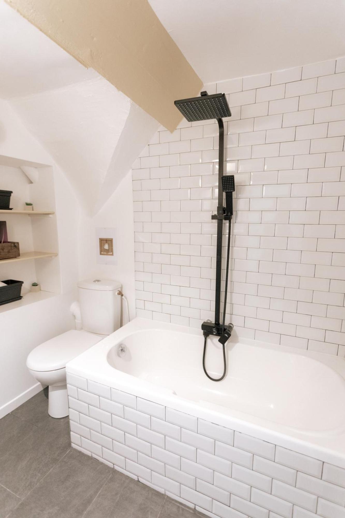 La Villa Au Petit Bonheur Honfleur Bagian luar foto