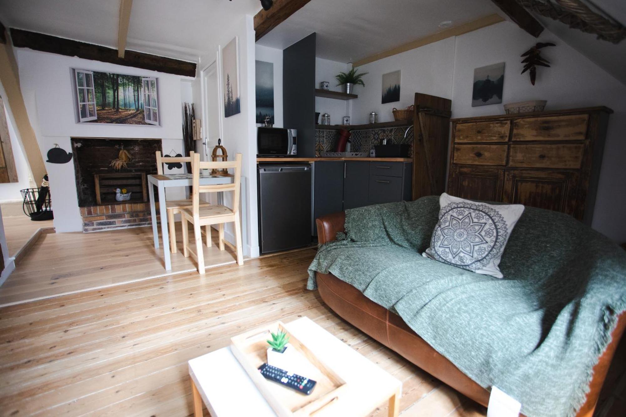 La Villa Au Petit Bonheur Honfleur Bagian luar foto